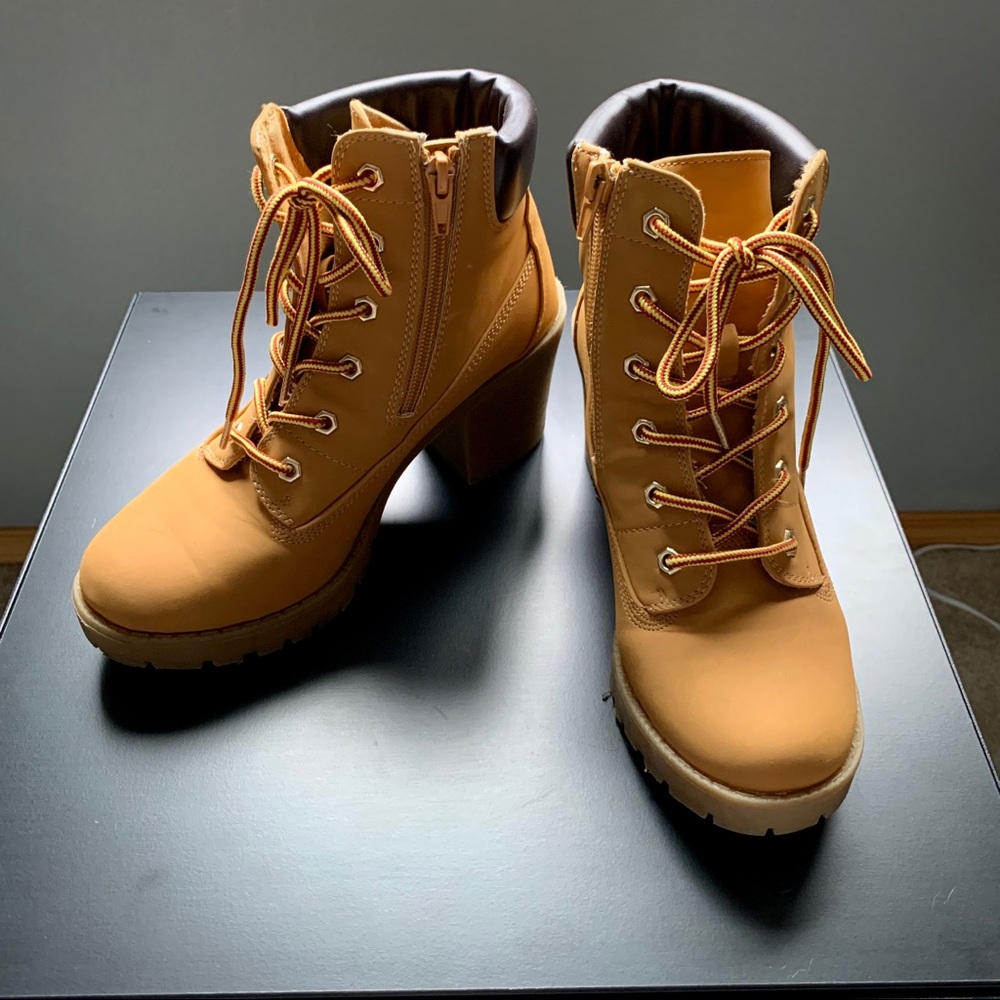 Zigi Soho Heeled Boots. New